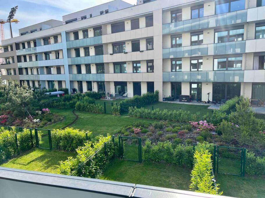 Newly Built Apartment With Balcony, Ac And Free Indoor Garage Prag Exterior foto
